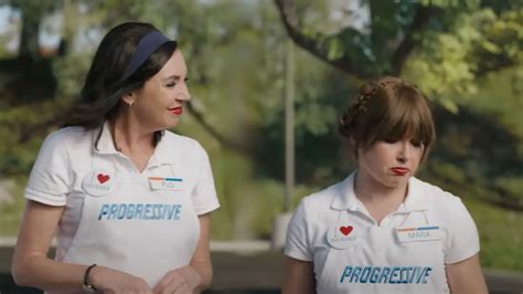 who plays flo in progressive|Who Are The Characters In The Progressive Insurance。